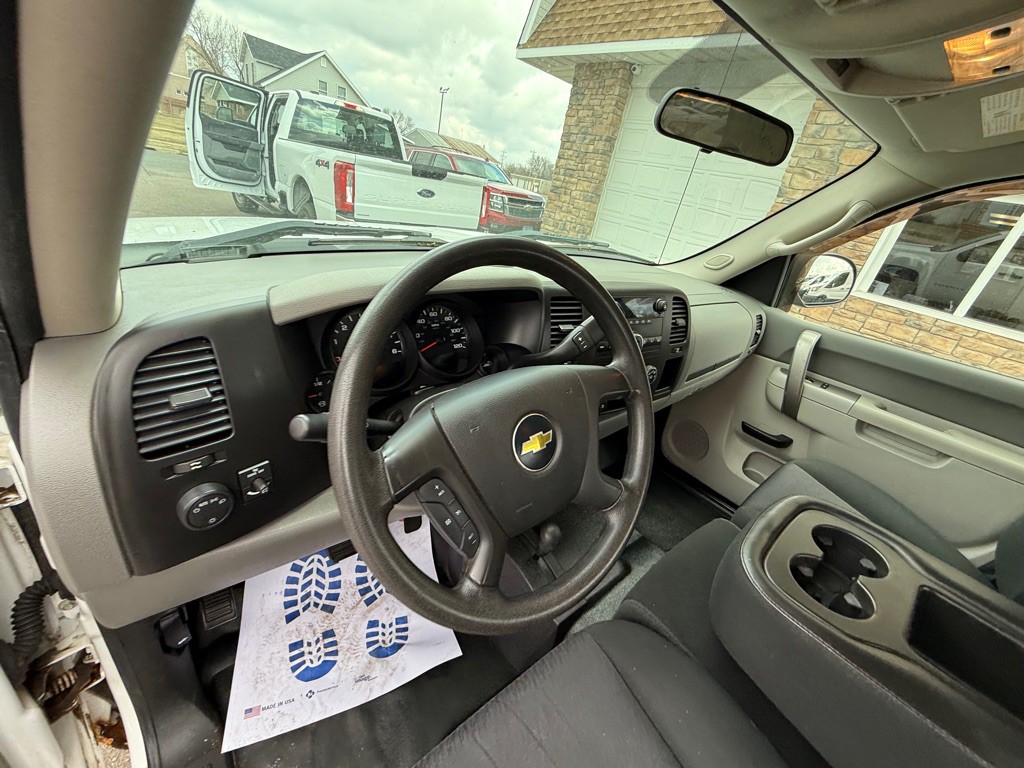 2011 Chevrolet Silverado 1500 Image 17