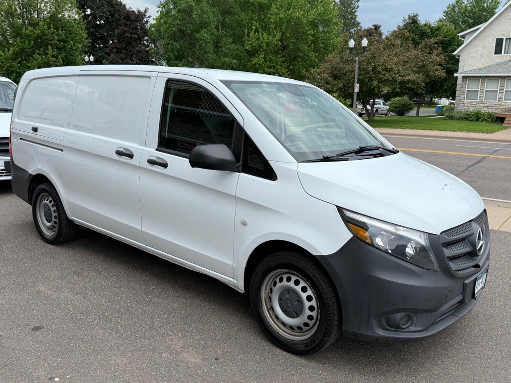 2020 Mercedes-Benz Metris Image 1