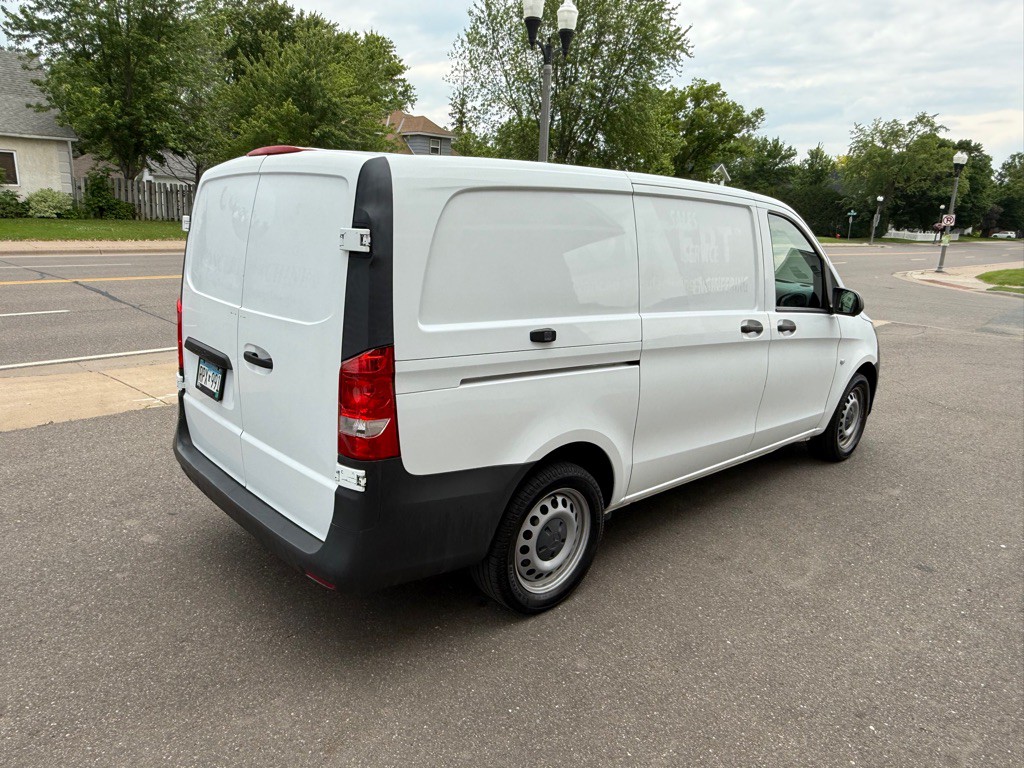 2020 Mercedes-Benz Metris Image 3
