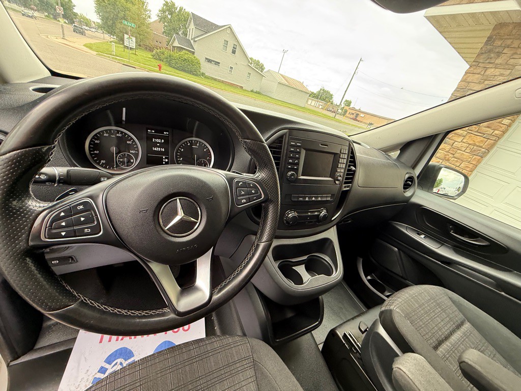 2020 Mercedes-Benz Metris Image 16