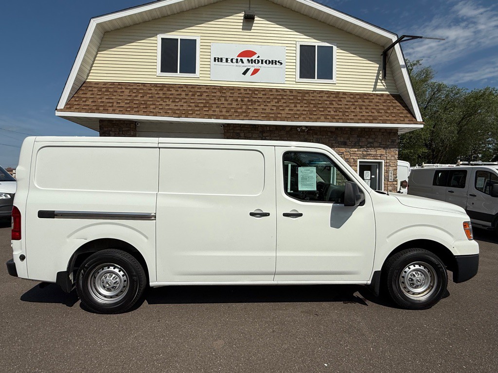 2018 Nissan NV Image 2