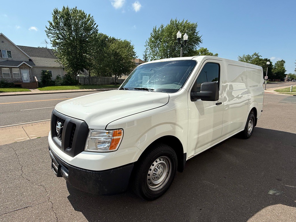 2018 Nissan NV Image 7
