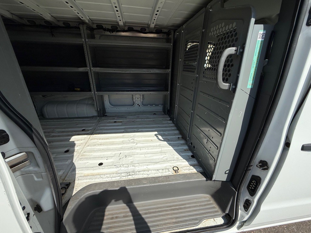 2018 Nissan NV Image 14
