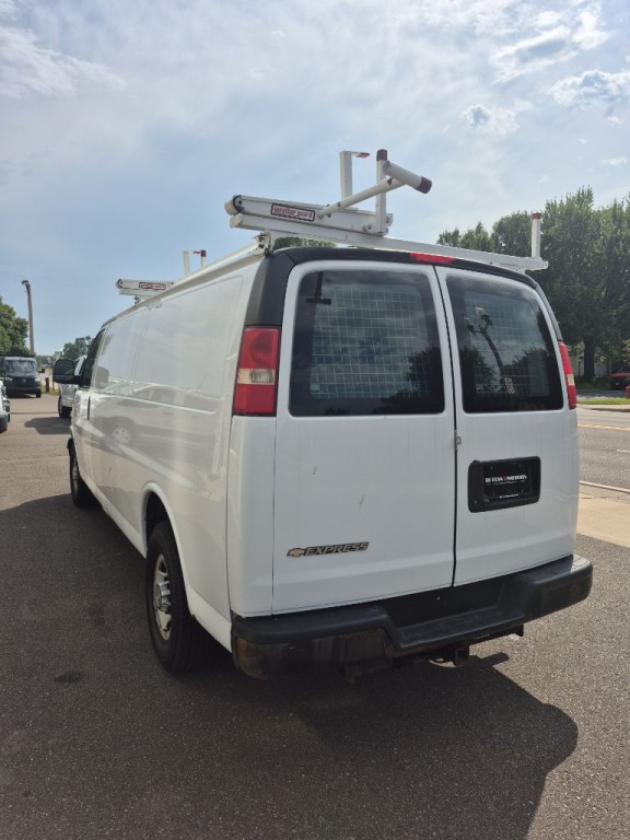 2014 Chevrolet Express Image 7