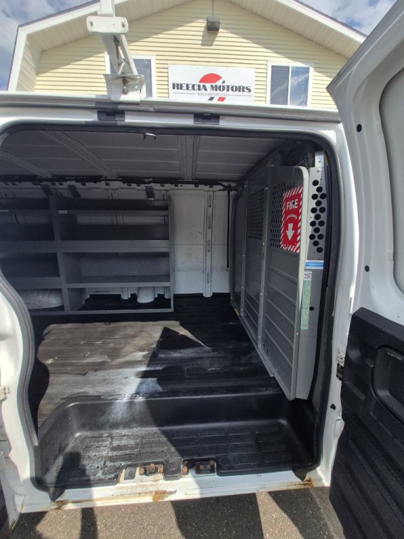 2014 Chevrolet Express Image 11