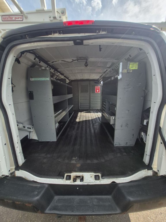 2014 Chevrolet Express Image 13