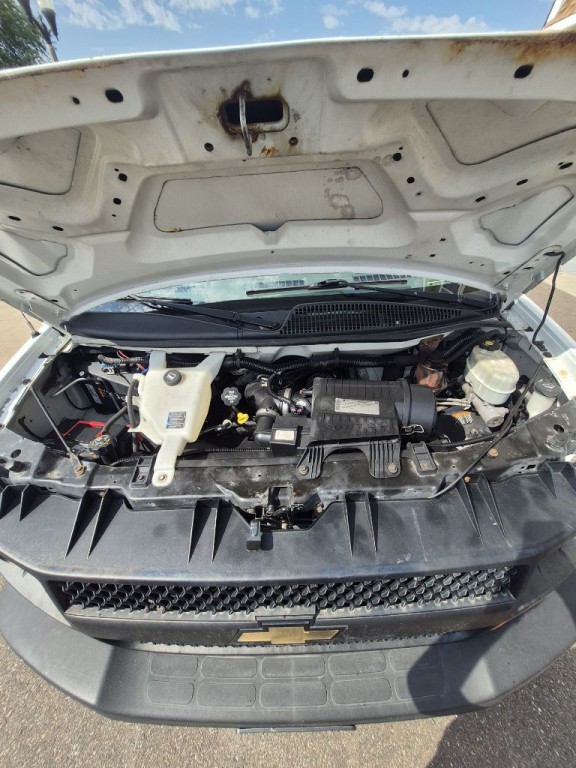 2014 Chevrolet Express Image 14