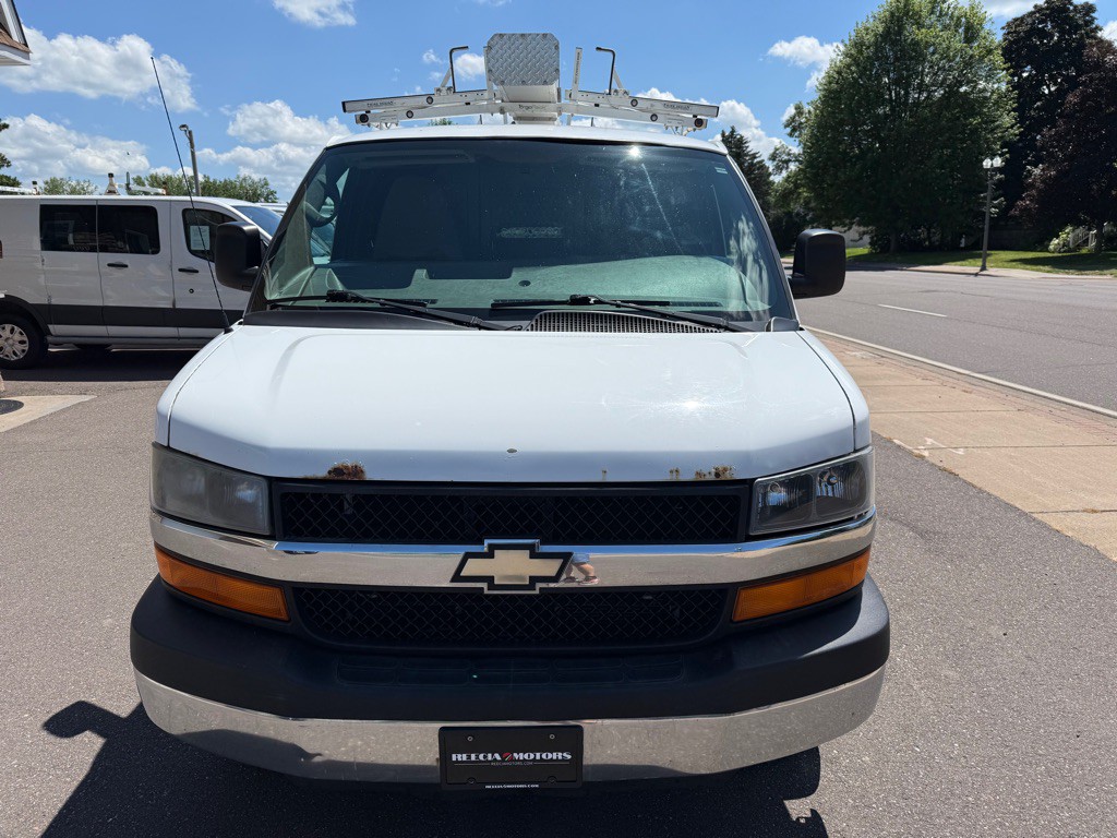 2013 Chevrolet Express Image 8