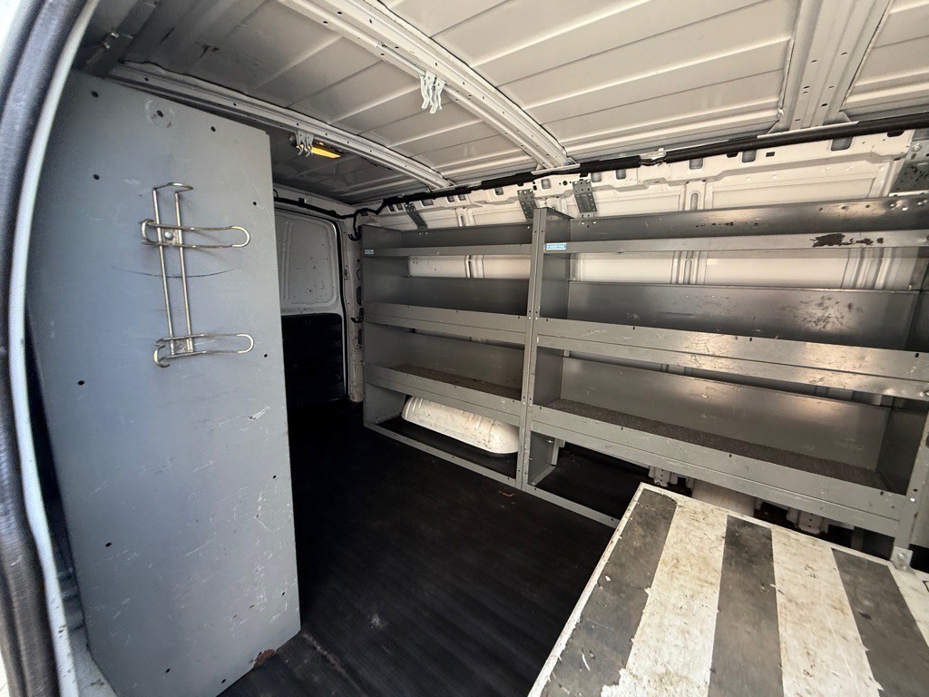2013 Chevrolet Express Image 14