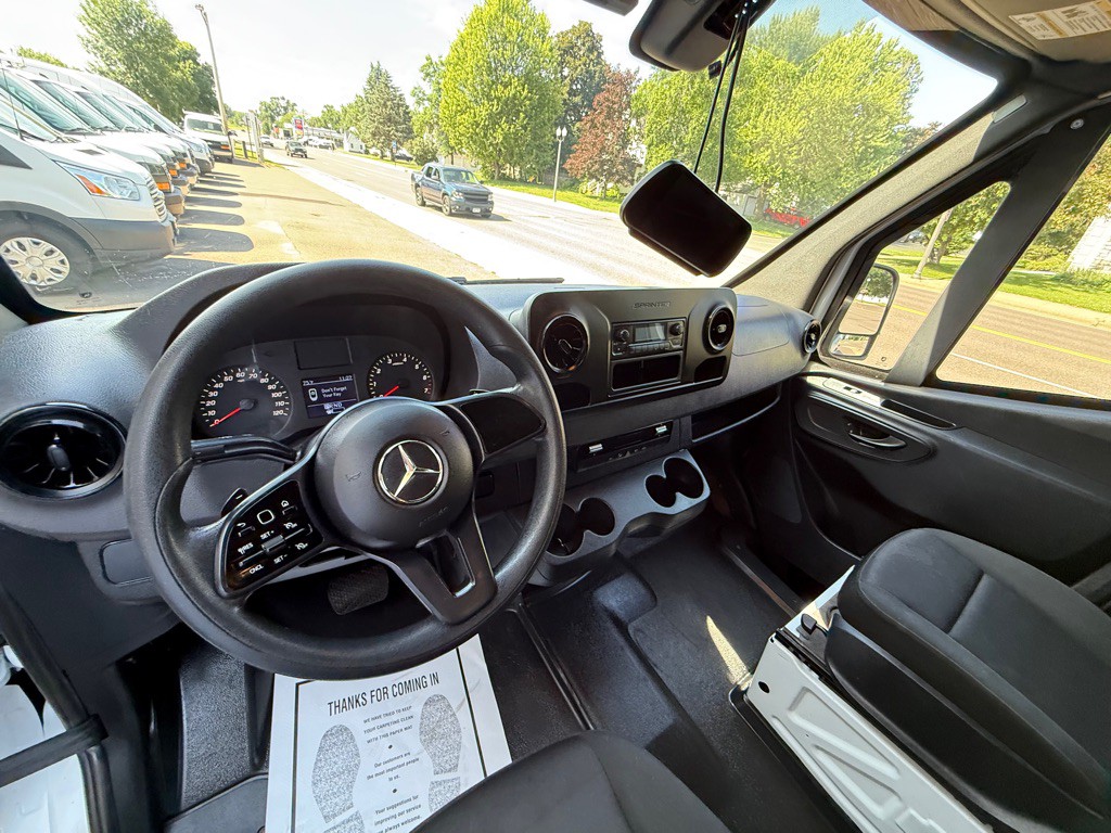 2023 Mercedes-Benz Sprinter Image 11