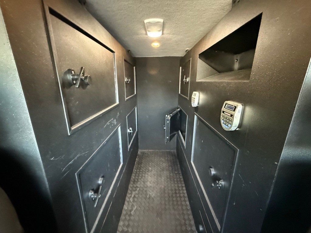 2023 Mercedes-Benz Sprinter Image 12