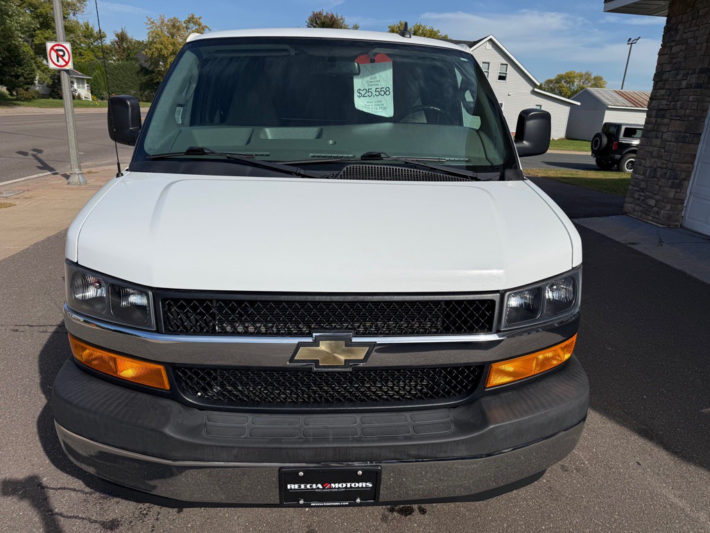 2020 Chevrolet Express Image 8