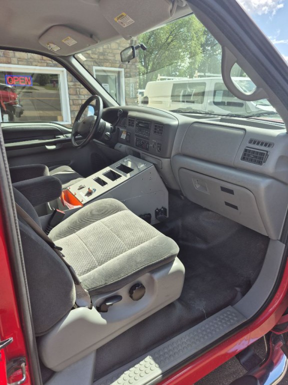 2002 Ford F-250 Image 10