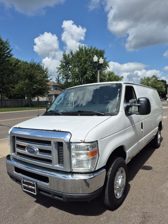 2013 Ford E-series Image 1
