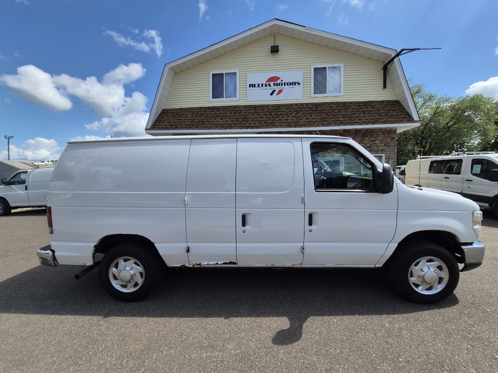 2013 Ford E-series Image 3