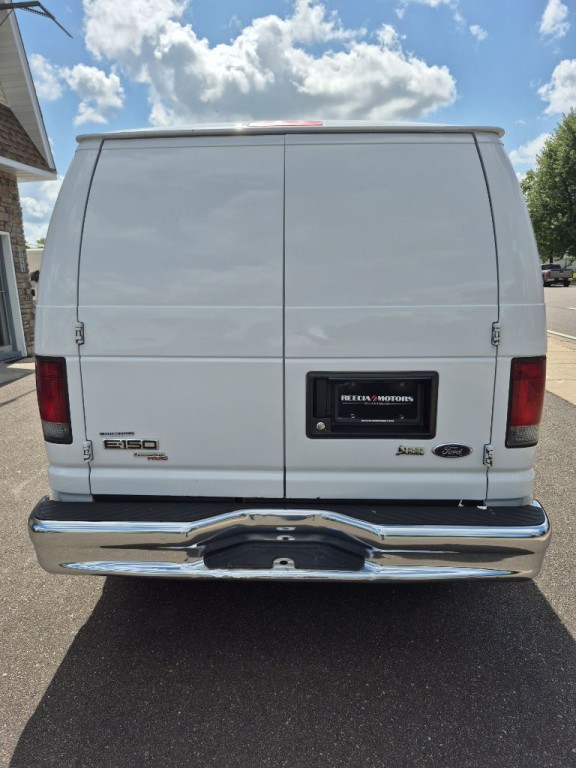 2013 Ford E-series Image 6