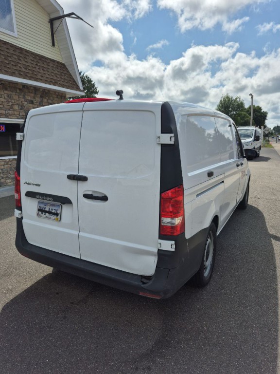 2023 Mercedes-Benz Metris Image 2