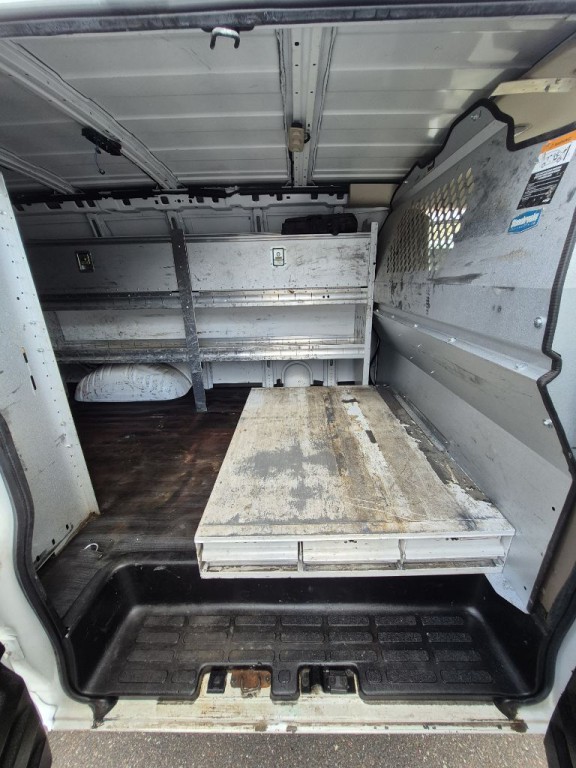 2018 Chevrolet Express Image 11