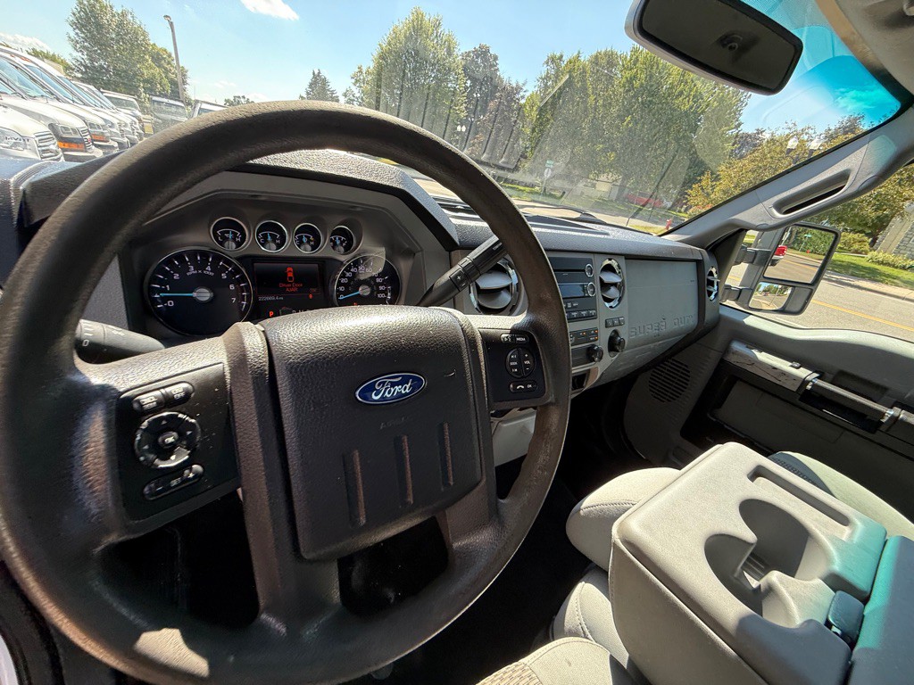 2016 Ford F-350 Image 17