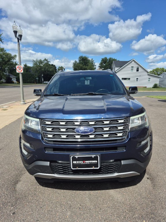 2017 Ford Explorer Image 4