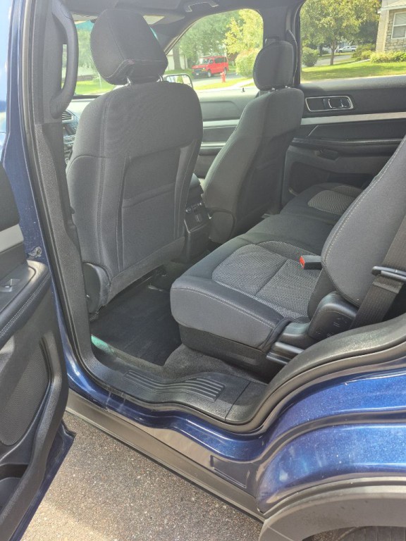2017 Ford Explorer Image 10