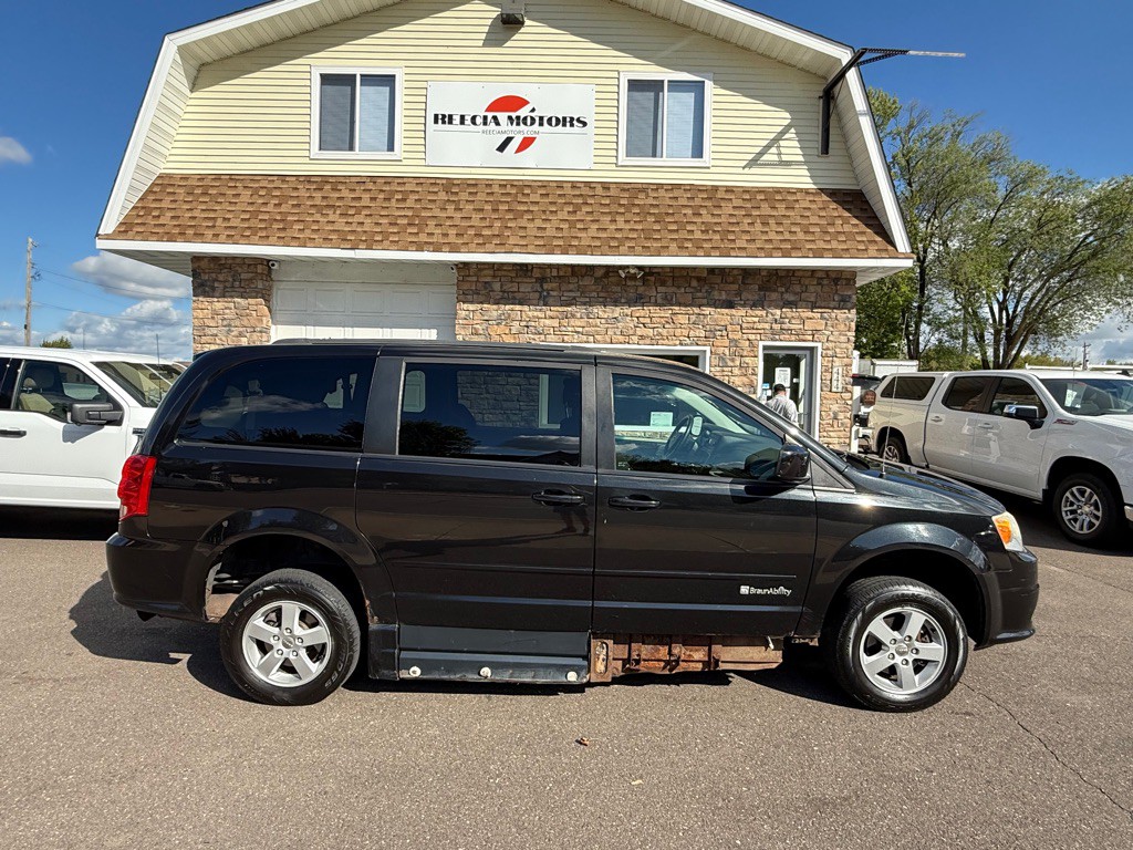 2012 Dodge Grand Caravan Image 2
