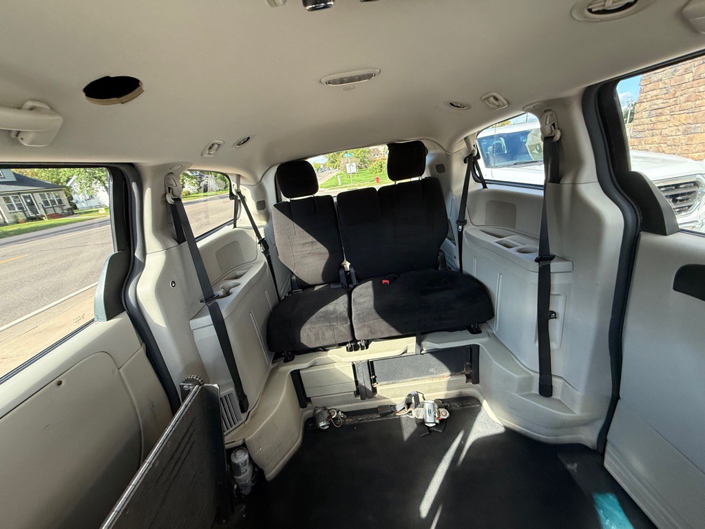 2012 Dodge Grand Caravan Image 12