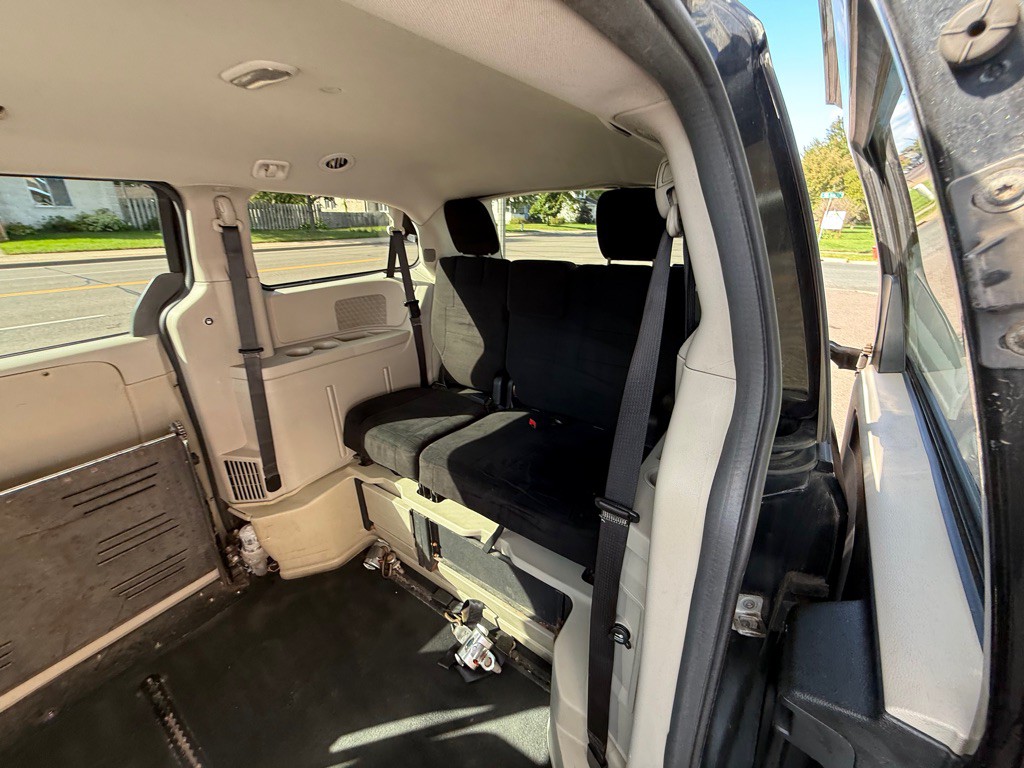 2012 Dodge Grand Caravan Image 14