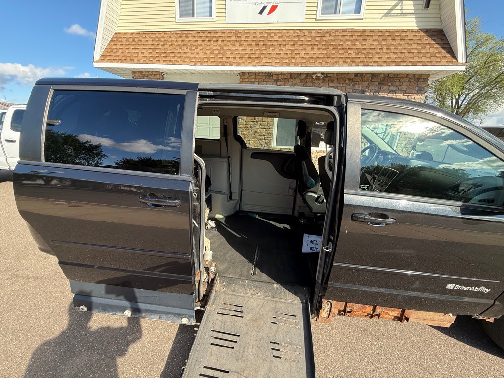 2012 Dodge Grand Caravan Image 17