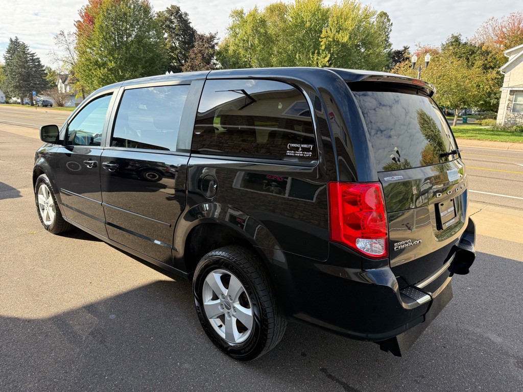 2013 Dodge Grand Caravan Image 5