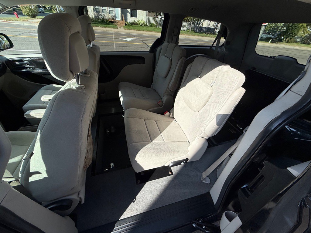 2013 Dodge Grand Caravan Image 19