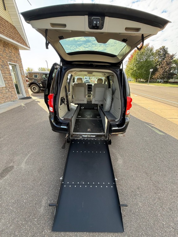 2013 Dodge Grand Caravan Image 23