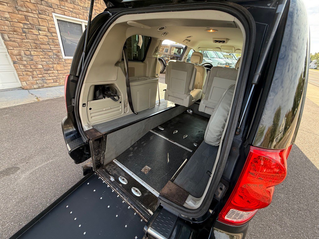 2013 Dodge Grand Caravan Image 24