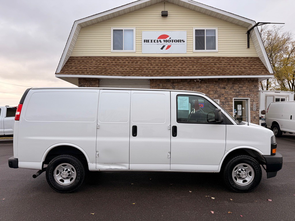 2020 Chevrolet Express Image 2
