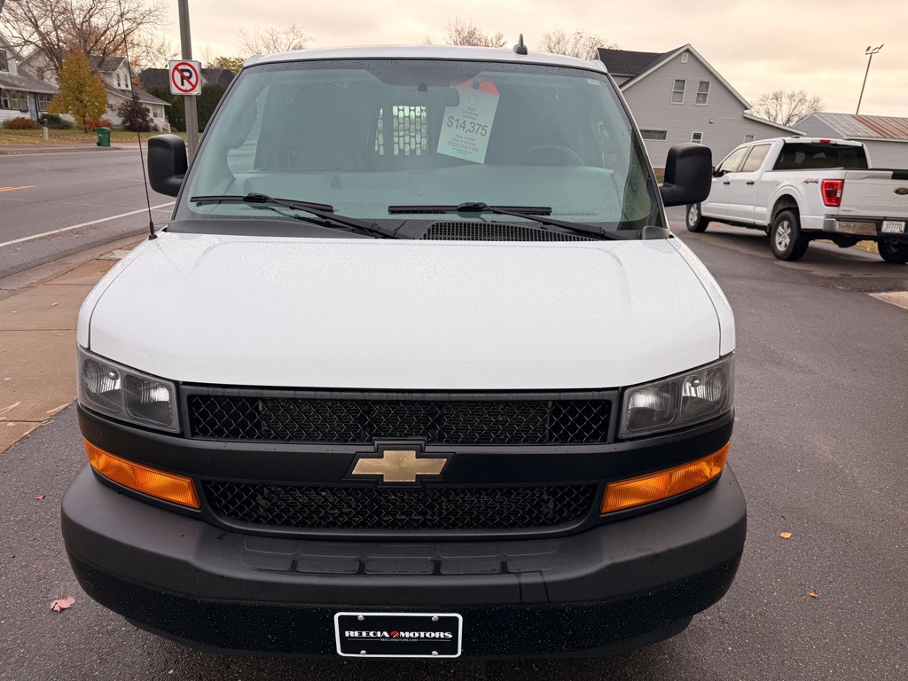 2020 Chevrolet Express Image 8