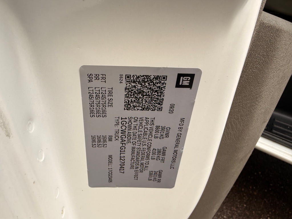 2020 Chevrolet Express Image 18