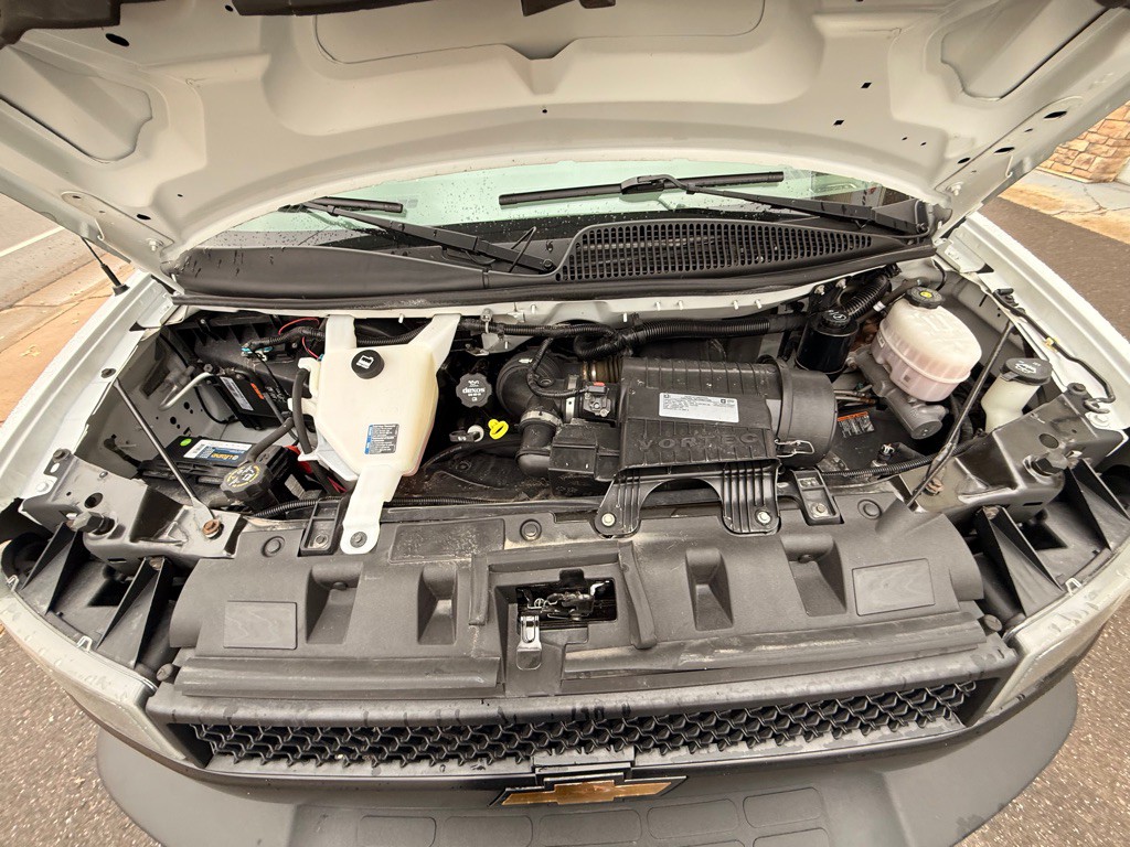 2020 Chevrolet Express Image 24