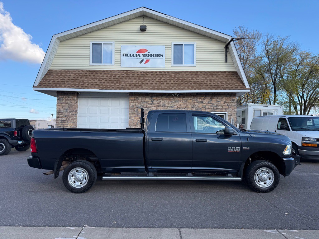 2014 RAM 2500 Image 2