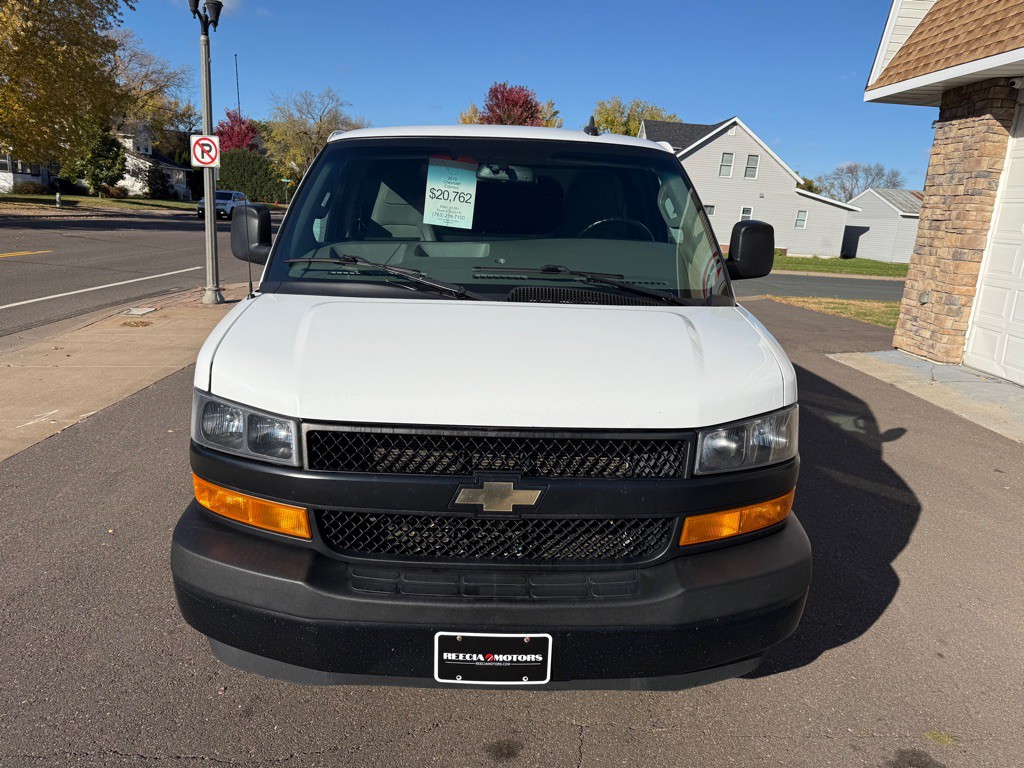 2019 Chevrolet Express Image 8