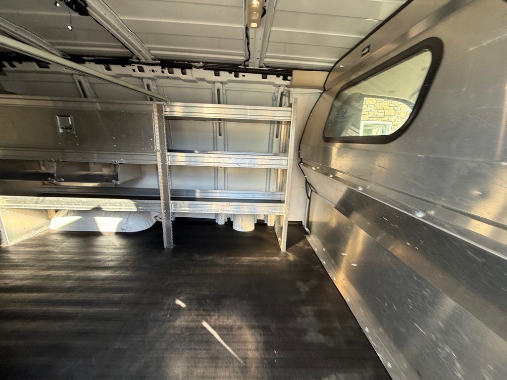 2019 Chevrolet Express Image 18