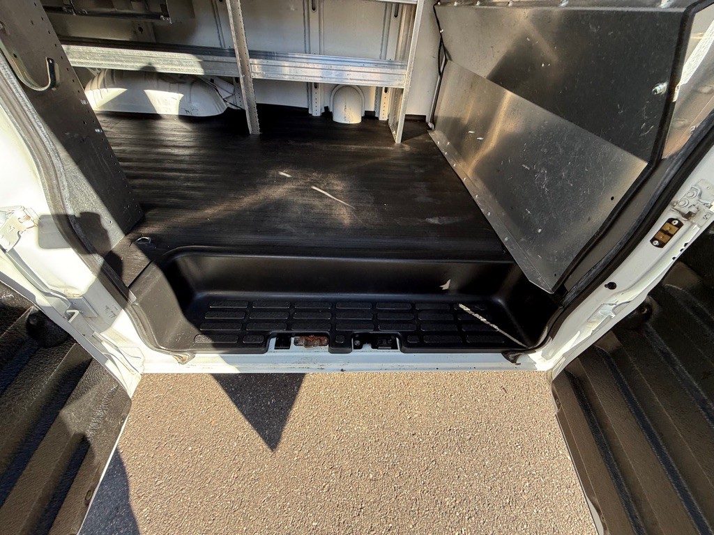 2019 Chevrolet Express Image 20