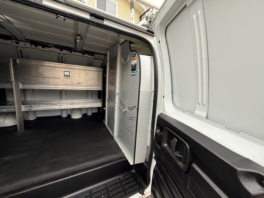 2019 Chevrolet Express Image 14