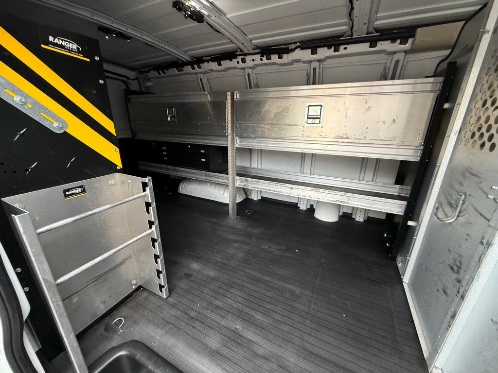 2019 Chevrolet Express Image 15