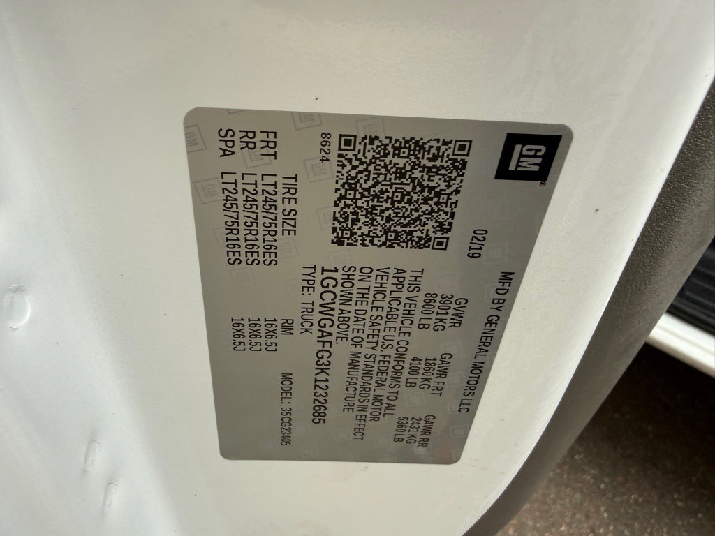 2019 Chevrolet Express Image 17