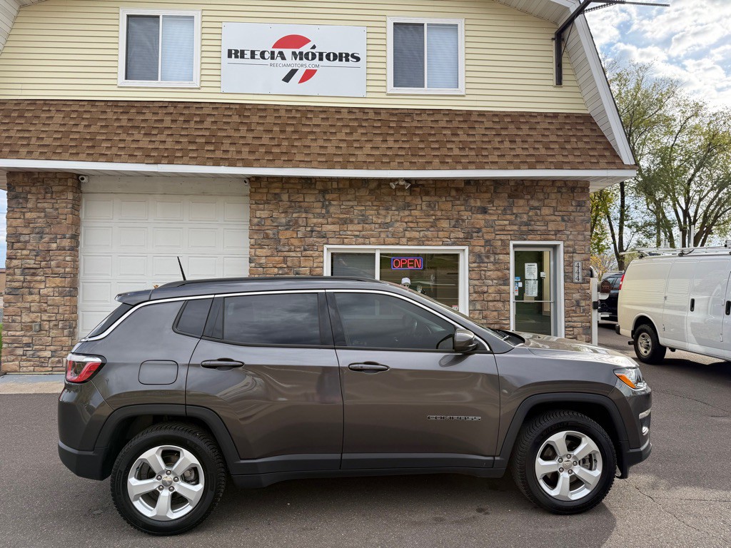 2018 Jeep Compass Image 2