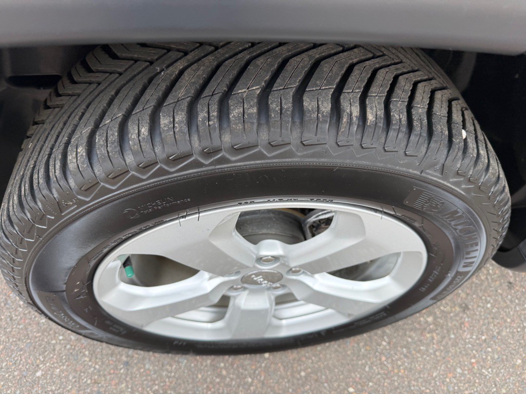 2018 Jeep Compass Image 12