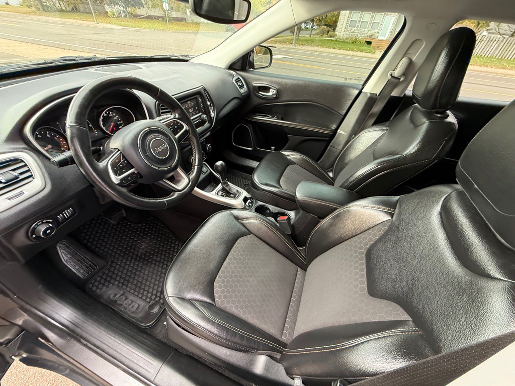 2018 Jeep Compass Image 15