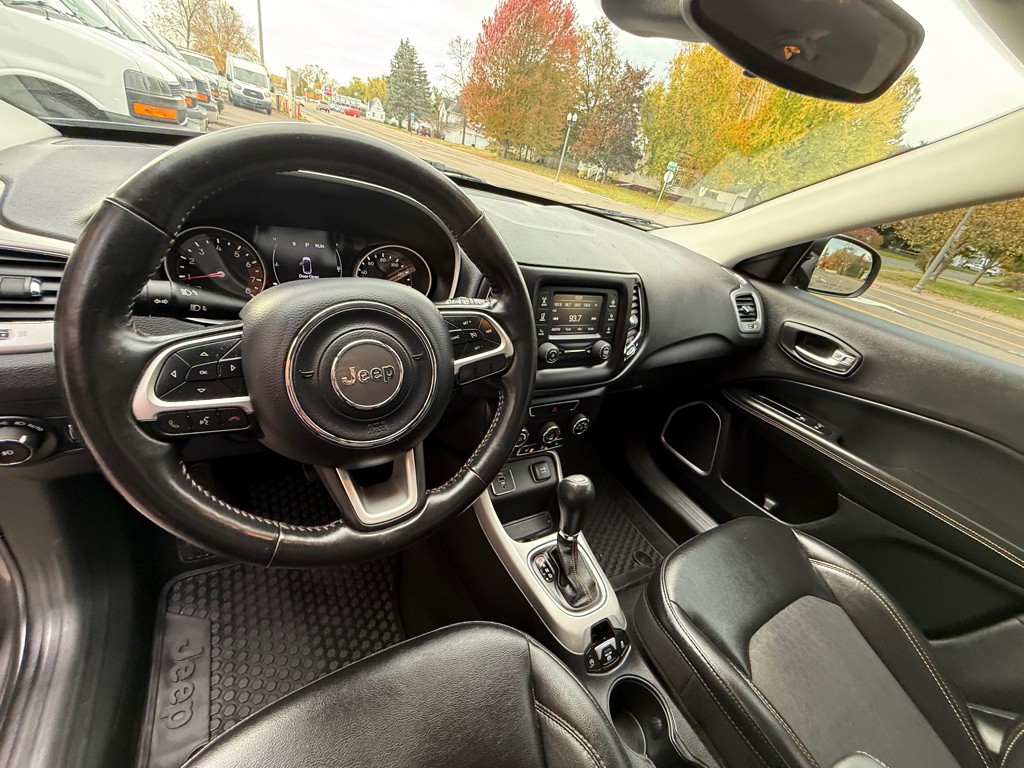 2018 Jeep Compass Image 16