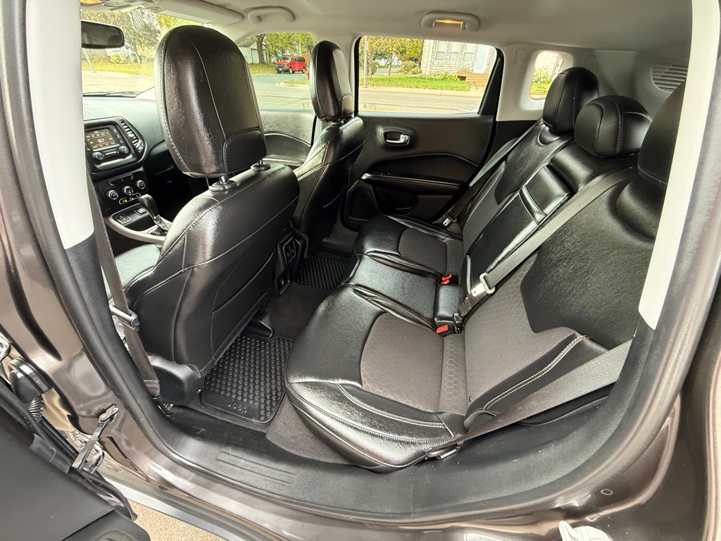 2018 Jeep Compass Image 18