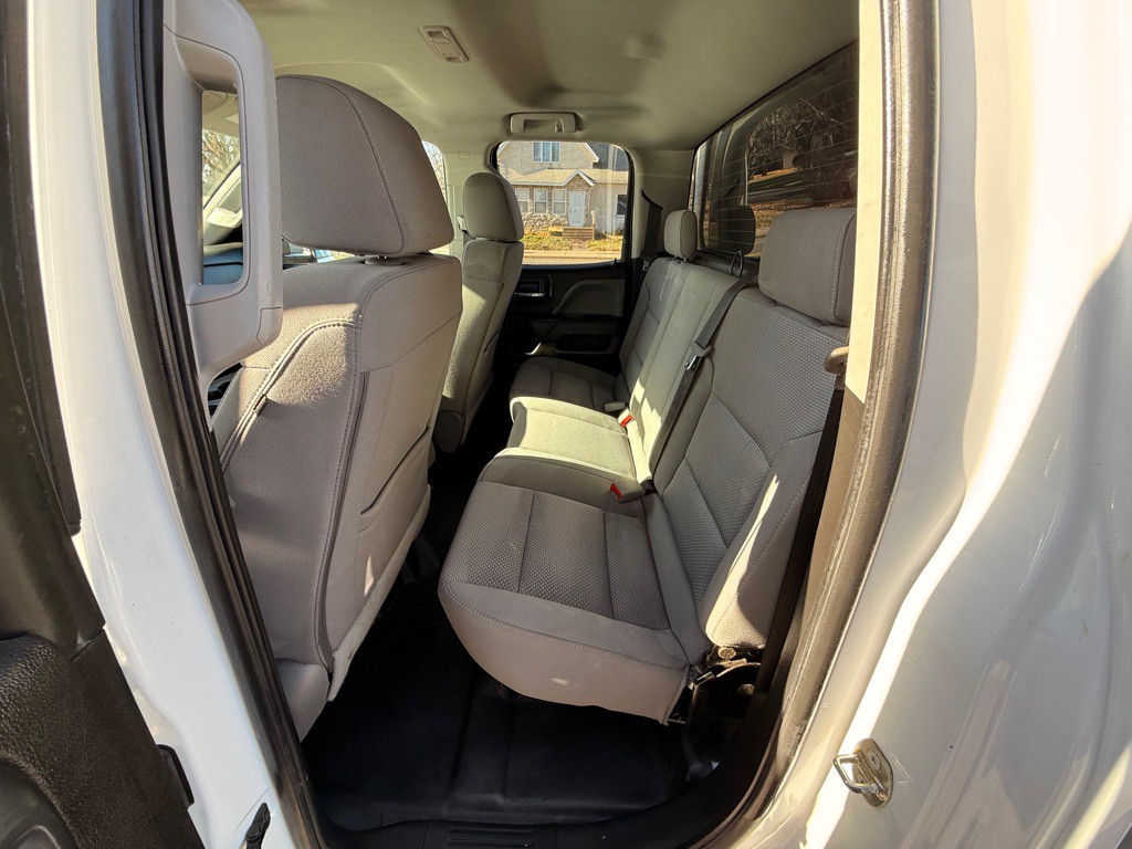 2018 Chevrolet Silverado 1500 Image 18